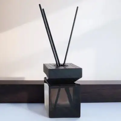 1Set Rattan Aroma Diffuser Bottle 100ml Wooden Lid Eco-Friendly Material Fresh Full-Bodied Scent Home Decor