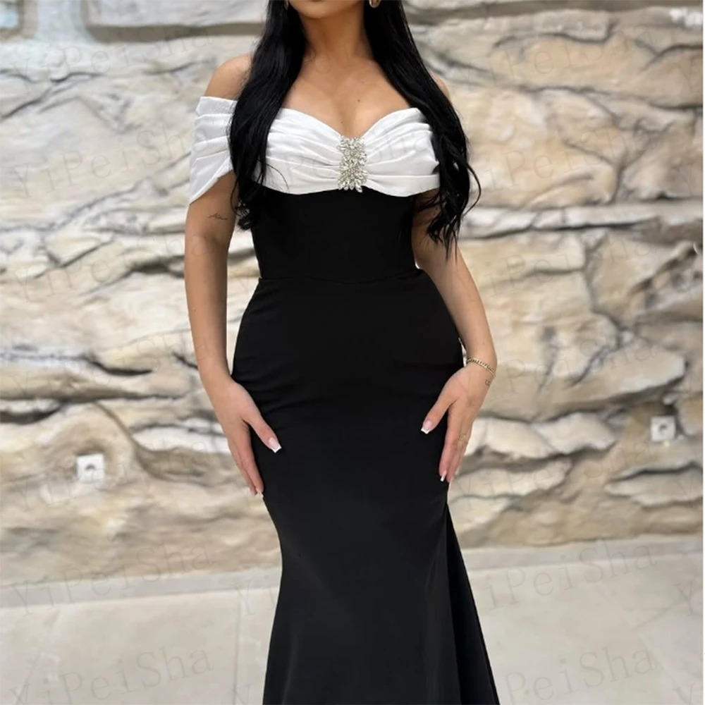 تخصيص الأسود حورية البحر فساتين السهرة الطابق طول الخامس الرقبة أكمام ثوب مسائي بسيط ثنيات أزياء كريستال حزب ثوب
