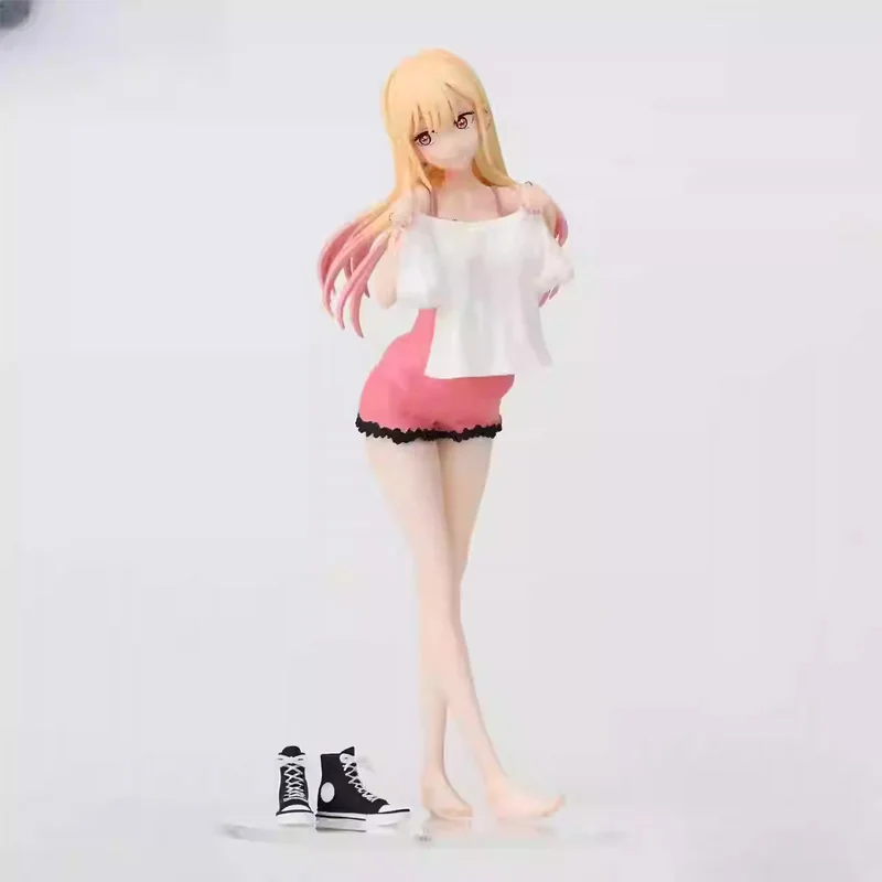 

Аниме-фигурка SEGA Luminasta Marin Kitagawa My Dress Up Darling, коллекционная модель Hpoi в наличии для фанатов отаку, изображающая персонажа, примеряющего одежду.