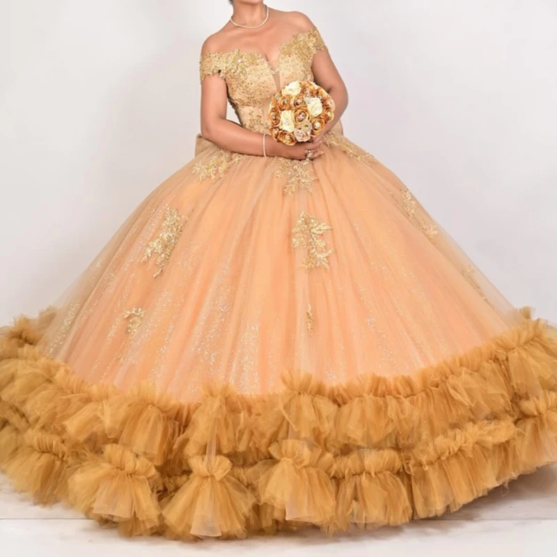 فساتين Quinceanera برتقالية لامعة قبالة الكتف مزينة بالخرز القوس المتدرج تول حفلة عيد ميلاد حلوة 16 فستان Vestidos 15 De #1