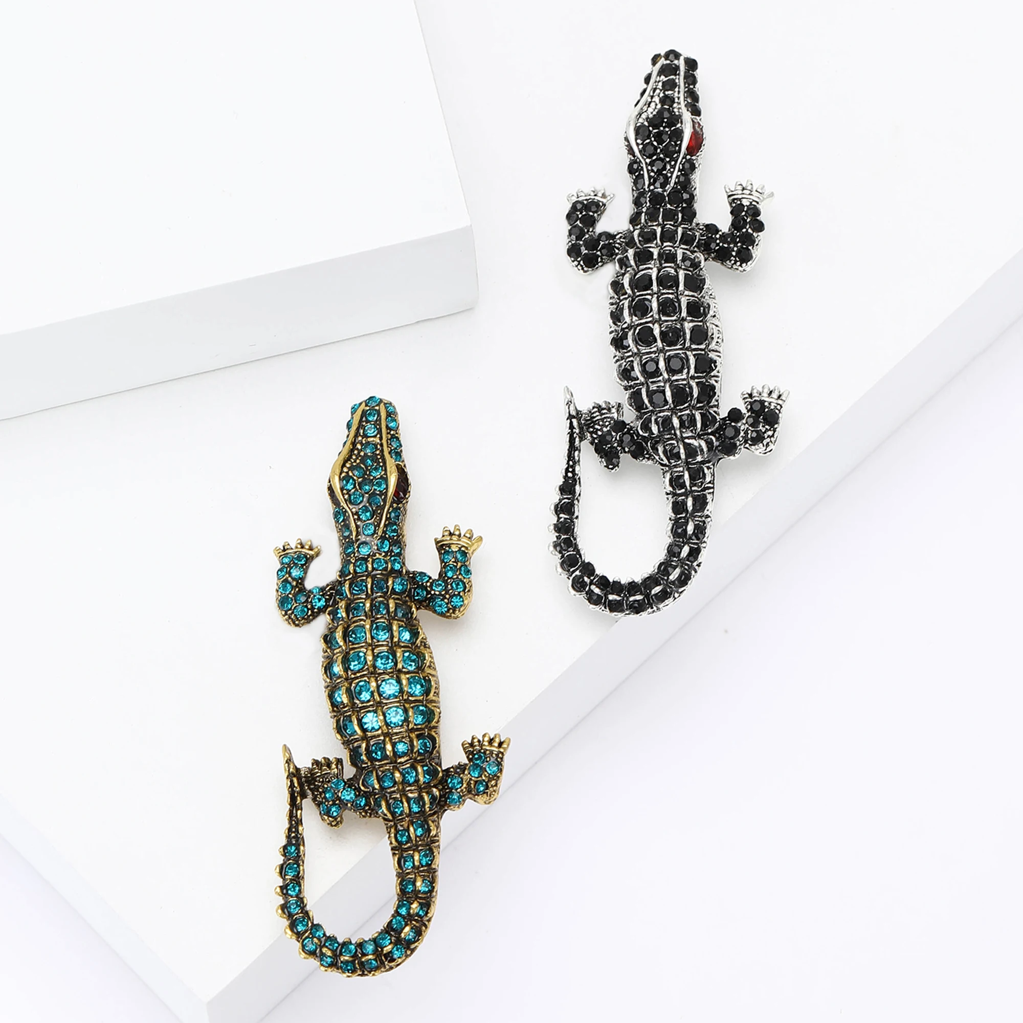 Luxury Rhinestone Crocodile Brooches for Women Aquatic Animal Pins Event Party Gifts New Backpack Decoration Clothes Accessories