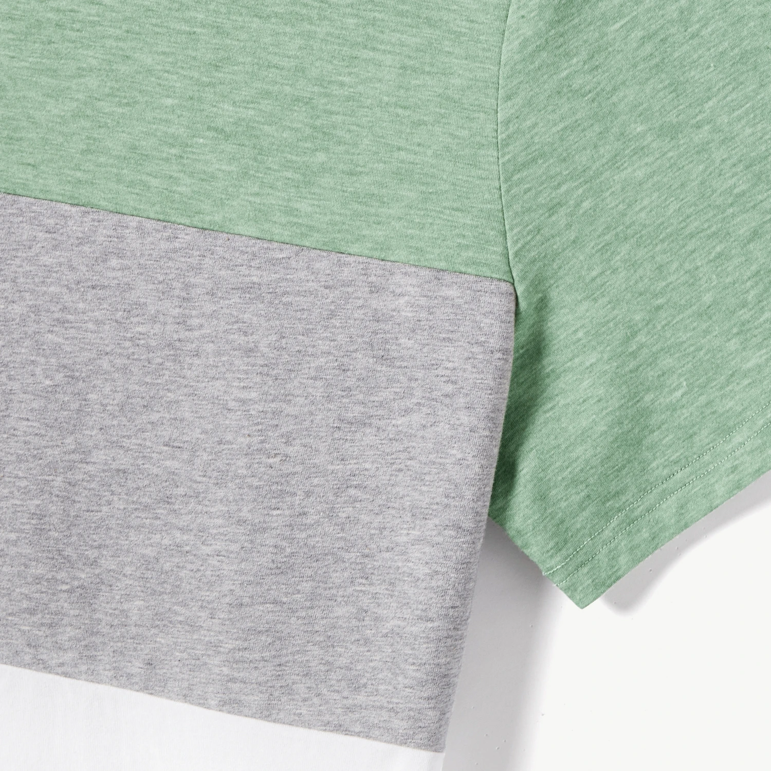 

PatPat Cotton Casual Solid Color Short Sleeve Regular Girl Dress and Men T-shirts