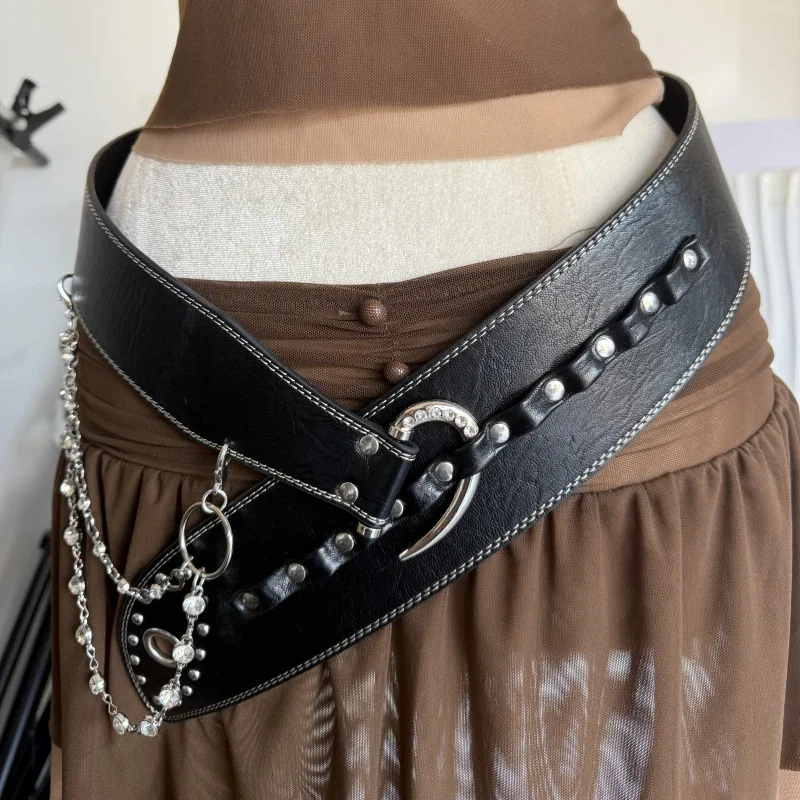 

Punk Rhinestone Belt Buckle-style Belt Quality-matched White Dress Belt Pu Irregular Belt Retro Fashion Belt Black Pendant Chain