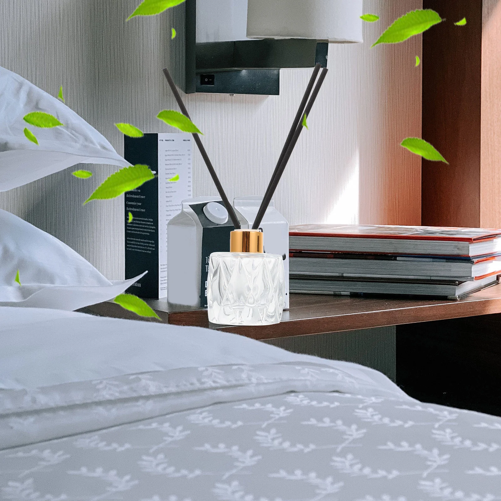 

4Pcs Diffuser Bottles Glass Aromatherapy Containers 100ml Perfume Jars with Sealed Lids for Home Festival Diffuser Bottle