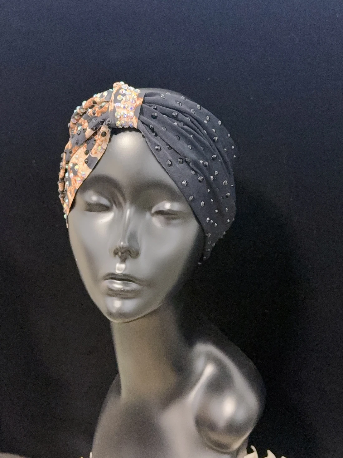 Tiara de dança latina com pregas de borda larga, alças acessórias de diamante, faixa de cabeça profissional multicolorida em dois tons