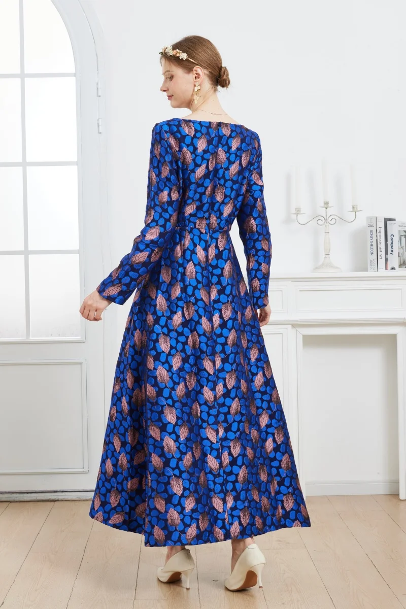 Blue-gray long-sleeved heavy jacquard fashion elegant and exquisite dress