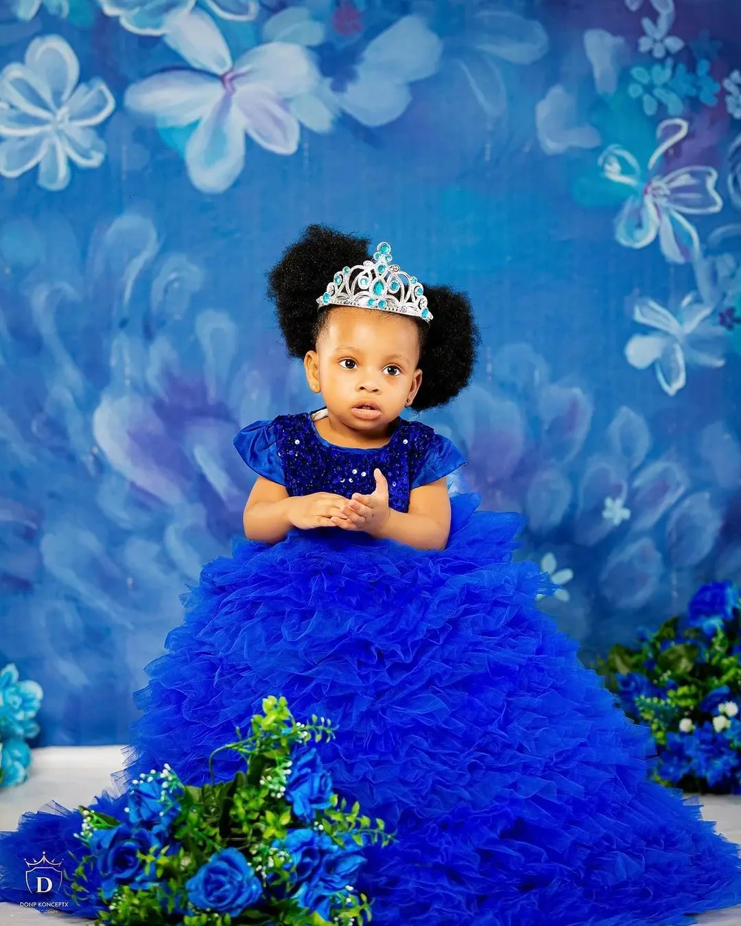 Vestido de niña de flores en capas azul real para boda sin mangas de tul hasta el suelo vestido de fiesta de primera comunión de noche de cumpleaños de bebé