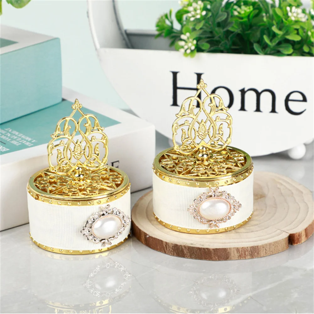 

Gold Candy Boxes Wedding Party Gift Box Baby Shower Display Pagoda Shape Organiser Western-Style Plastic Box New