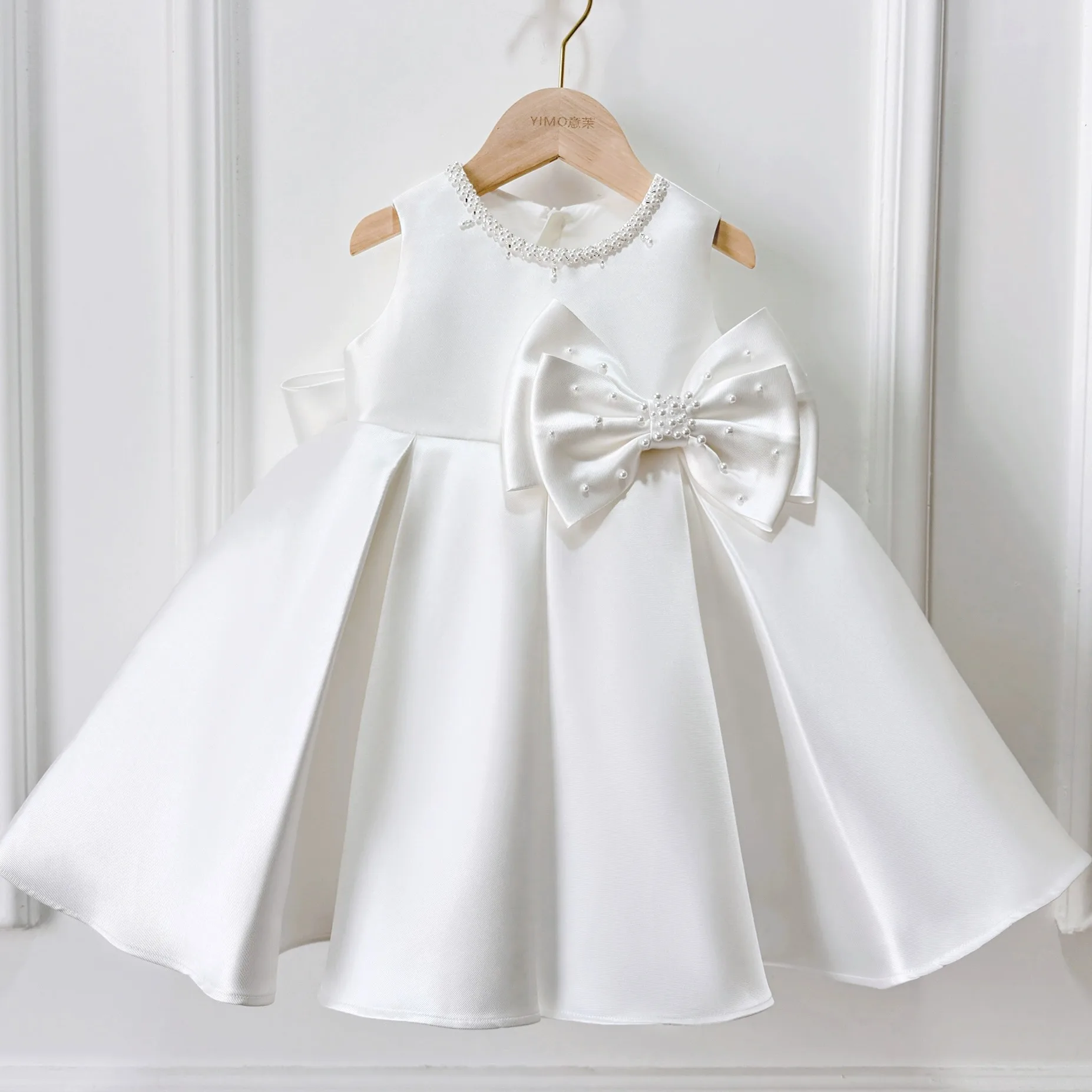 

Kids Flower Girl Dress for Wedding Party Toddlers Sleevess beads Bow White Child Christening Gown Baby Girl's Birthday Dresses