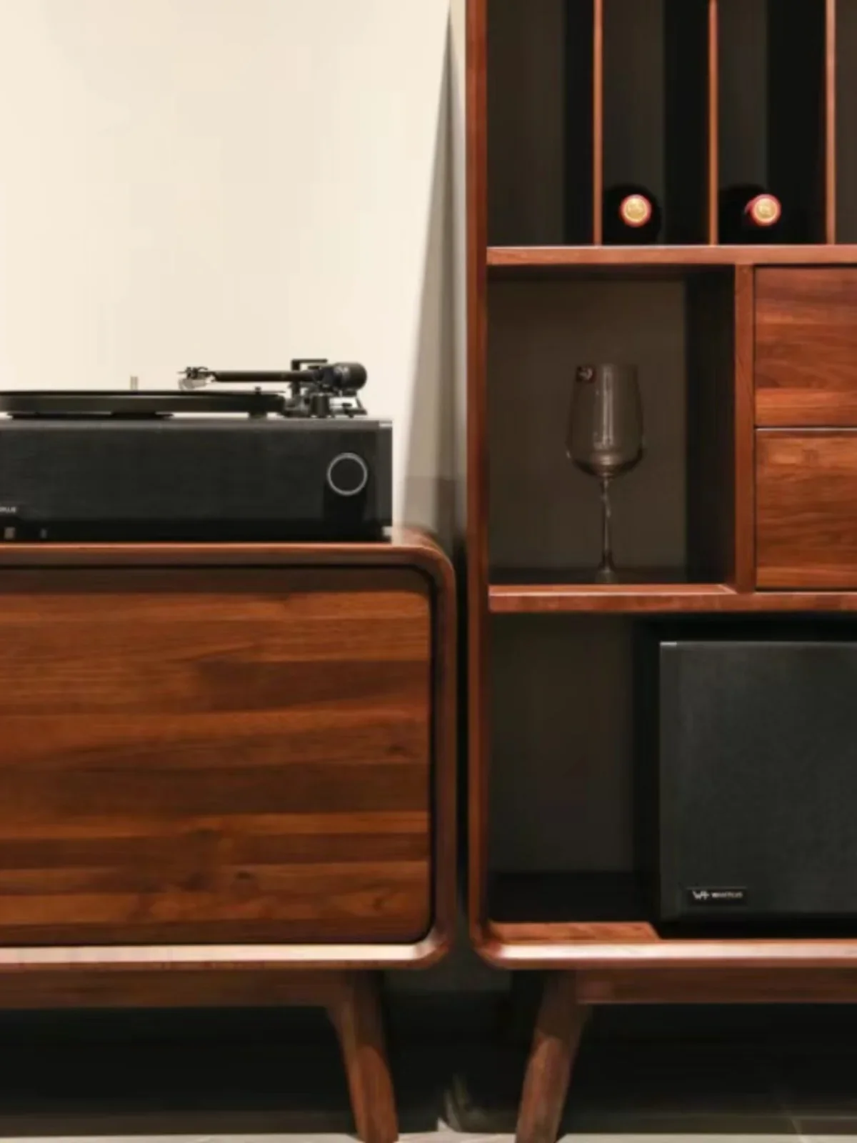 V1 acoustic phonograph system, whispering wall, vinyl player, bluetooth audio subwoofer