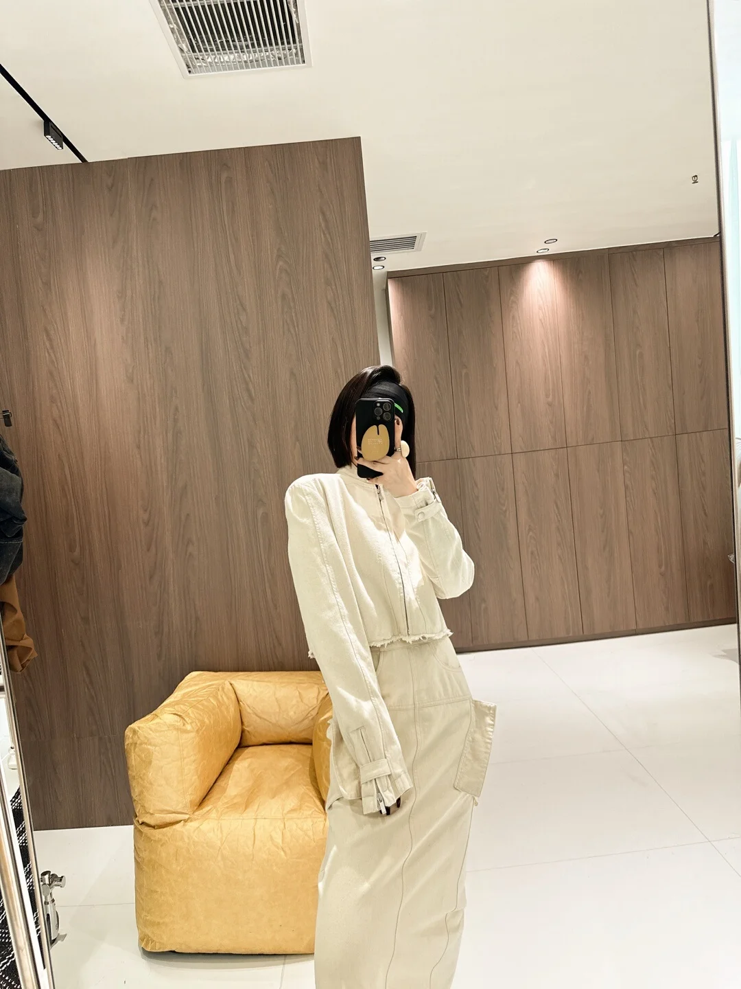 

Spring 2024 Early Cut Washed Frayed Short Jacket Top Slim Long Workwear Skirt Set Fashionable Women's Ensemble Long Skirt