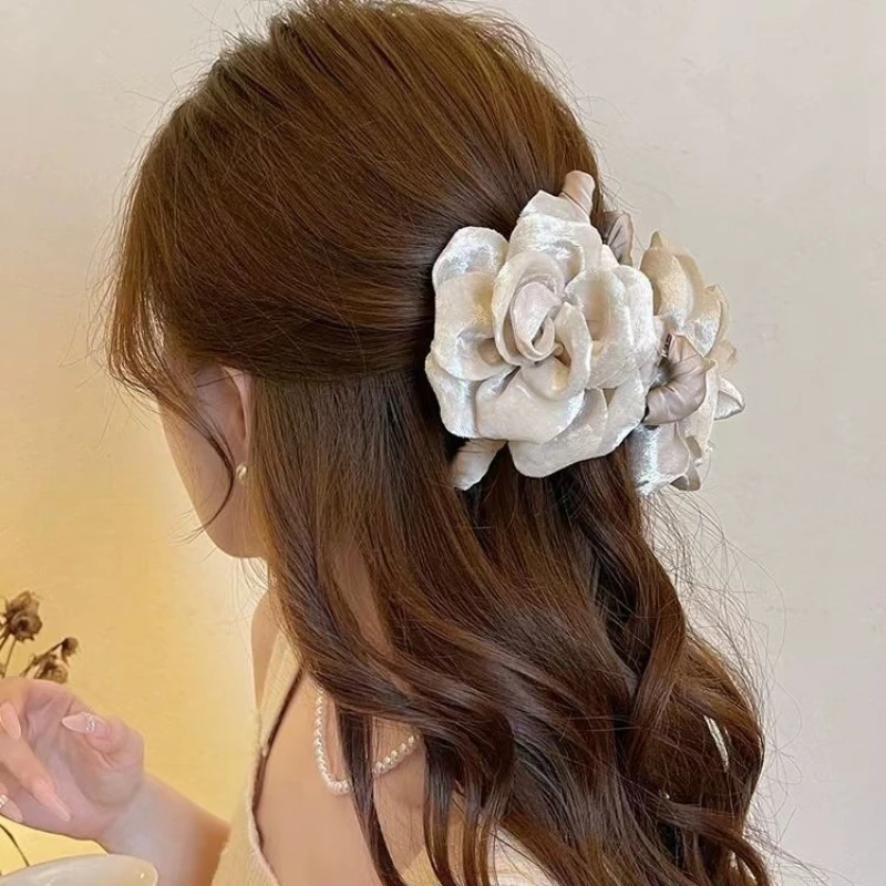 Korean Early Autumn Winter Velvet Rose Flower Claw Clip, High-End Solid Color Octopus Clip Hair Accessory, Back Hair Clip