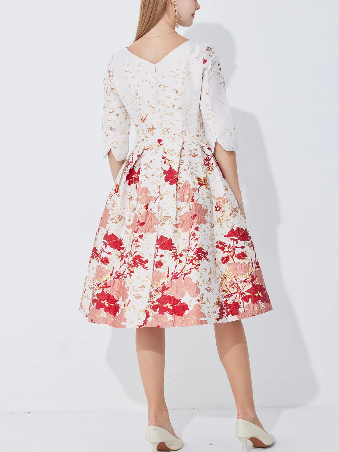 تنورة أنيقة برقبة دائرية وأكمام قصيرة على طراز الخريف باللونين الأحمر والوردي بطباعة زهور متوسطة الطول على شكل حرف A #2