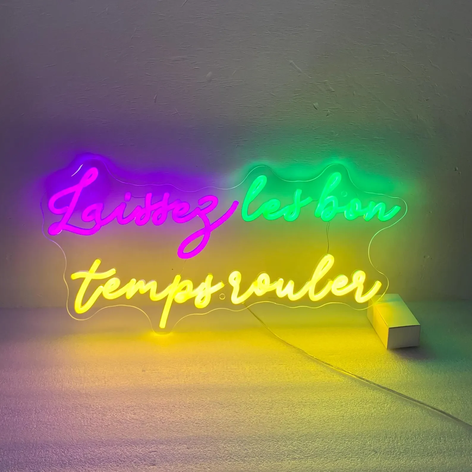 Laissez Les Bon Temps Rouler Neon Sign, Mardi Gras Season Wall Decor Decor, Mardi Gras Themed Celebration Wall Backdrop Decor