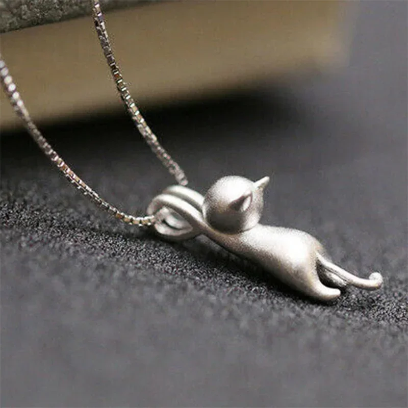 Cute Cat Necklace Women Black /White Animal Pendant Y2K Girls Neck Accessories Daily Wear Party Trendy Jewelry Fancy Gift