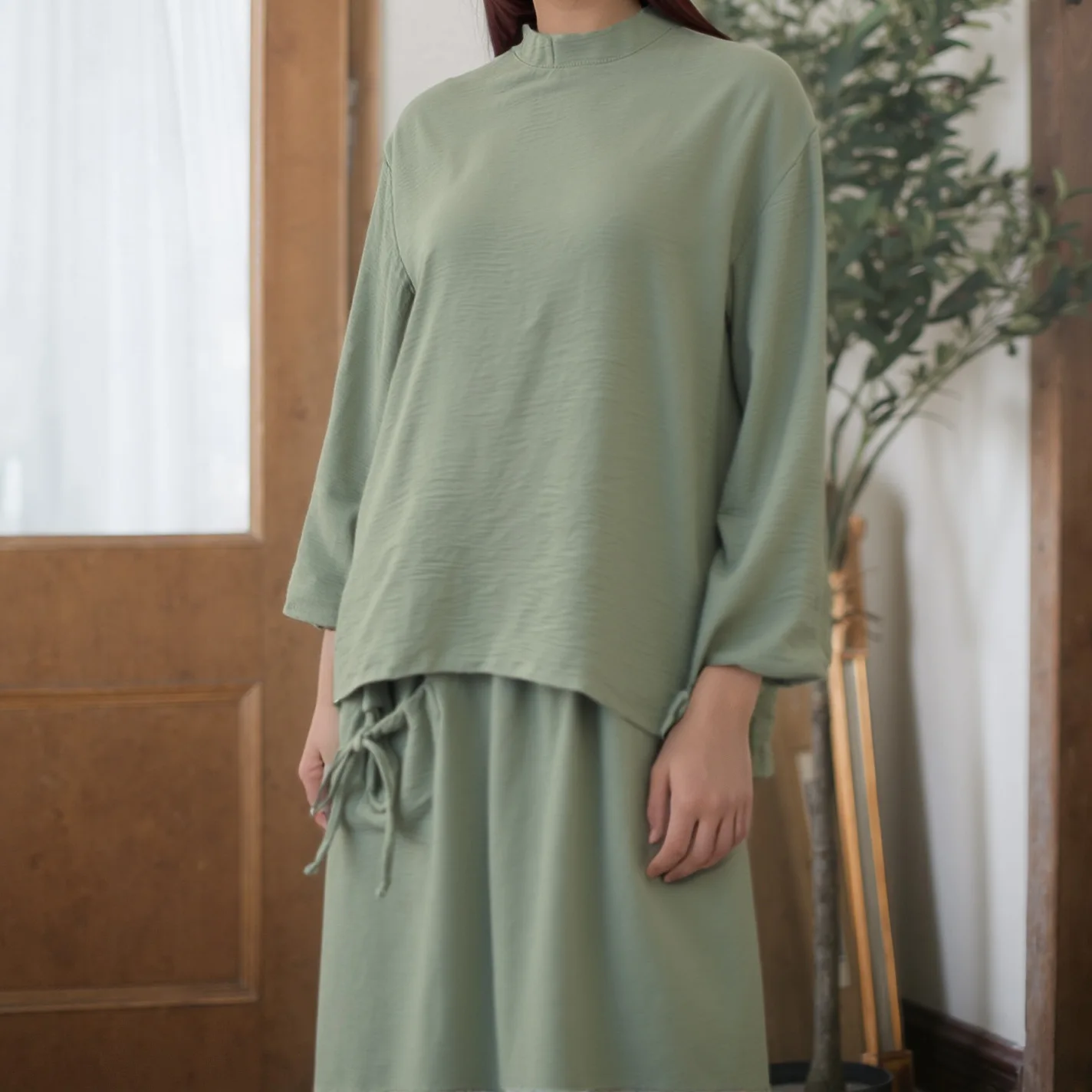 

2025 Muslim Women Matching Suit Long Sleeve Tops Skirt 2 Pieces Set Modest Abaya Turkey Kaftan Islam Clothing Arab Robe Outfits