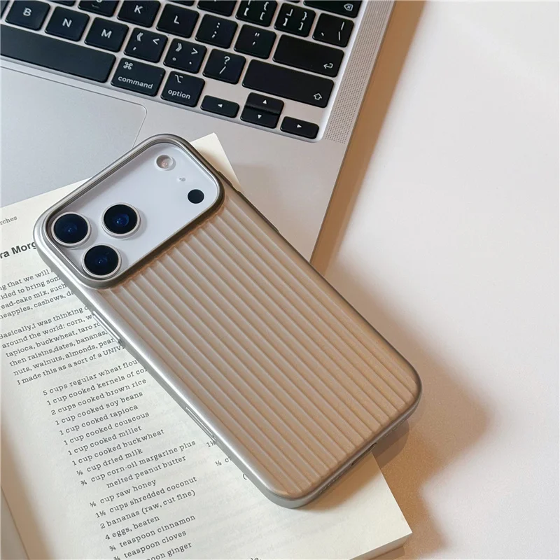 Galvanisiertes 3D-Streifenmuster für Magsafe Magnetische Hülle für iPhone 18Pro 17Pro 16 15 16Pro Max Matte Stoßfeste Harte PC-Abdeckung – Detail 5