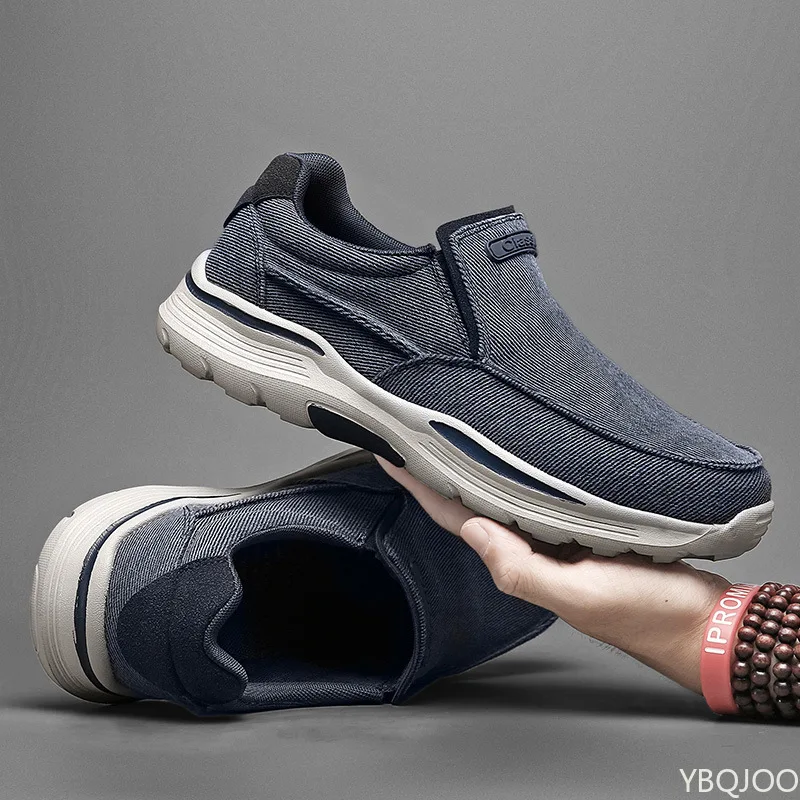 أحذية قماشية مريحة غير رسمية جديدة لربيع وصيف خفيفة الوزن ونعل ناعم أحذية رجالية عصرية متعددة الاستخدامات ومضادة للانزلاق