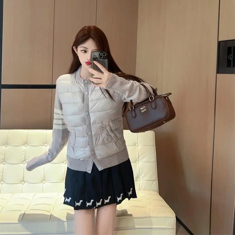 スリムホワイト デュダウン ジェットカレッジ スレ フォーストライプ ニット パッチワーク スヴェ スタンドカラー フード付き オルト アウターウェア