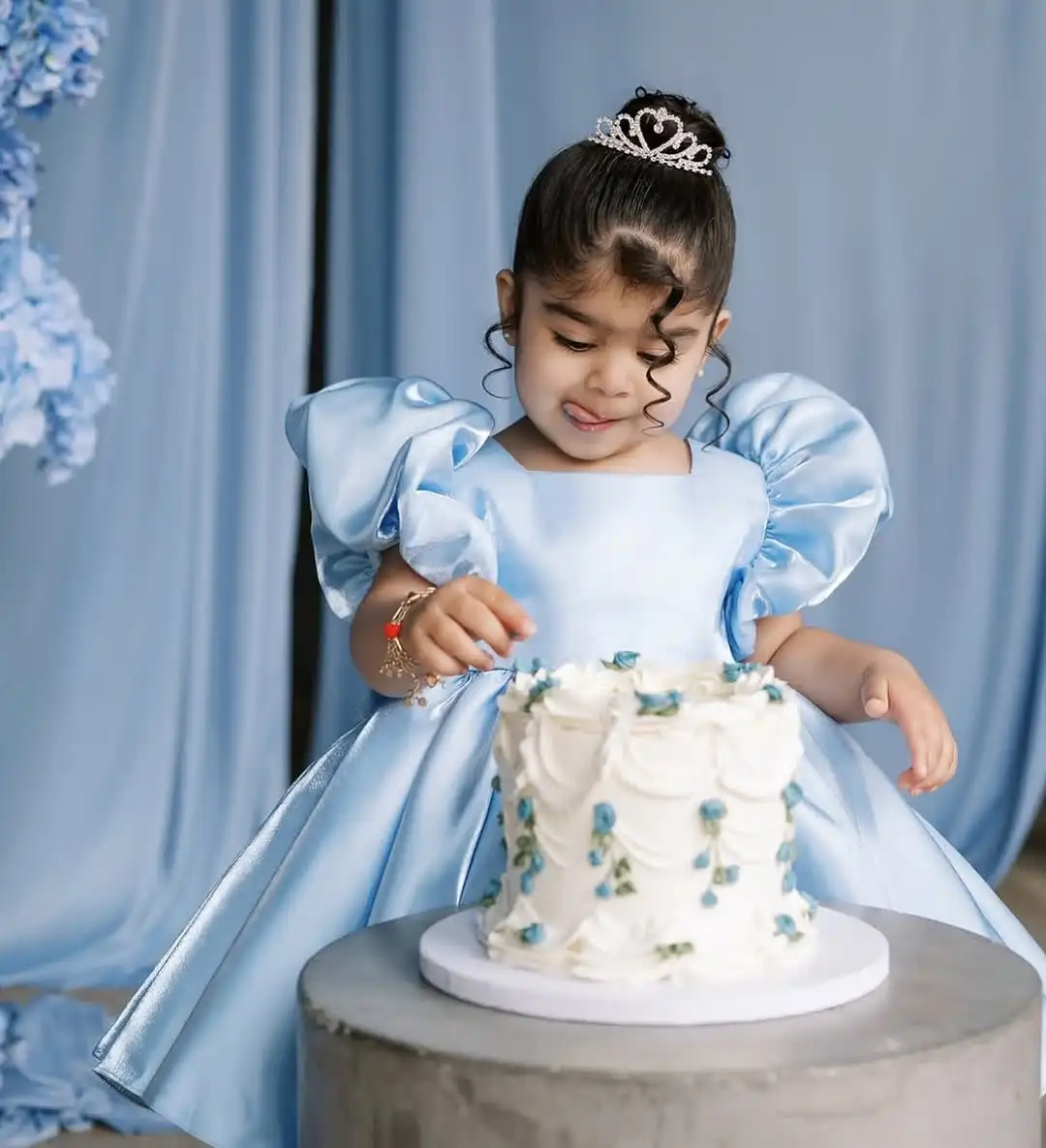 Flower Girl Dress Luxury Light Blue Shiny Satin Square Neck Puff Short Sleeve Children Wedding Birthday Banquet Studio Pageant