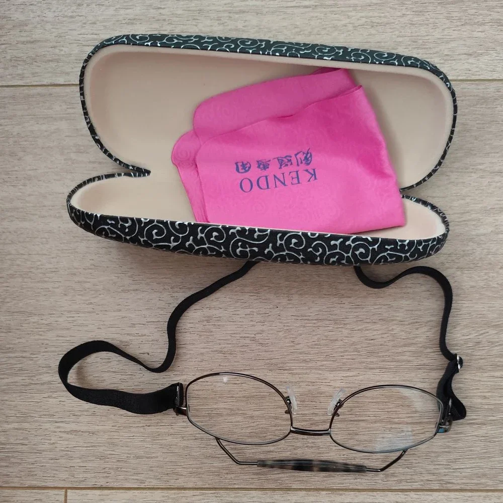 

Kendo Supplies Frames High Quality High Strength Stainless Steel Corrosion Resistant Spectacle Eyeglasses Glasses Frame