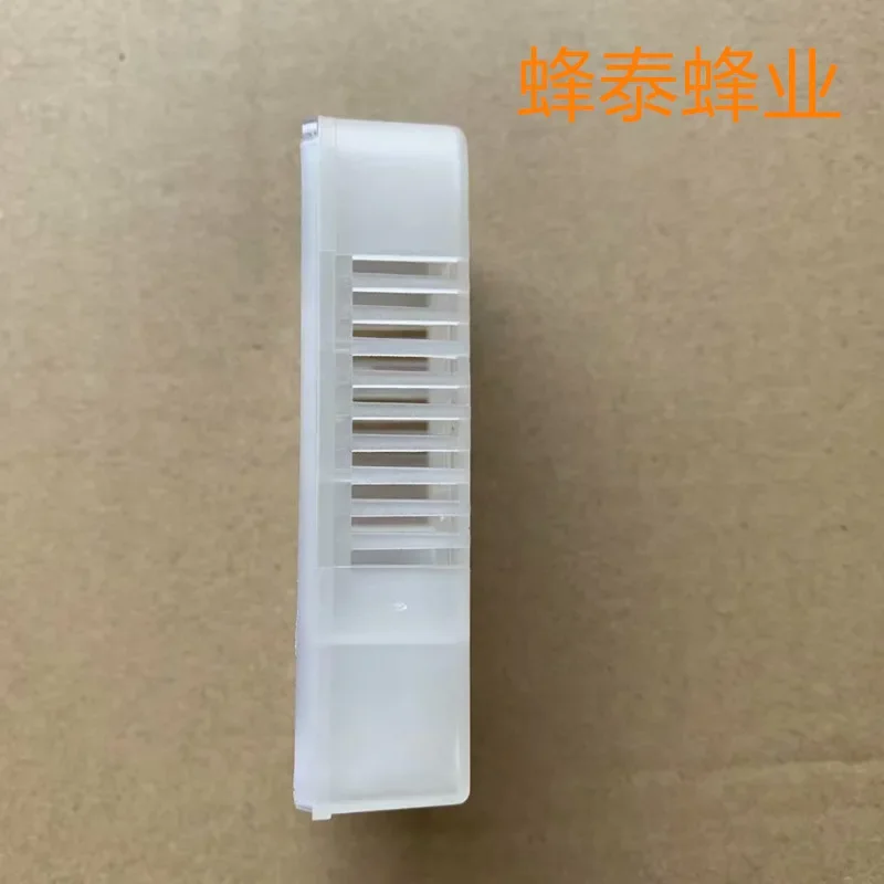 50PCS beekeeping tools, beekeepers, extended prison cages, special cages for queen bees, and multifunctional plastic prison