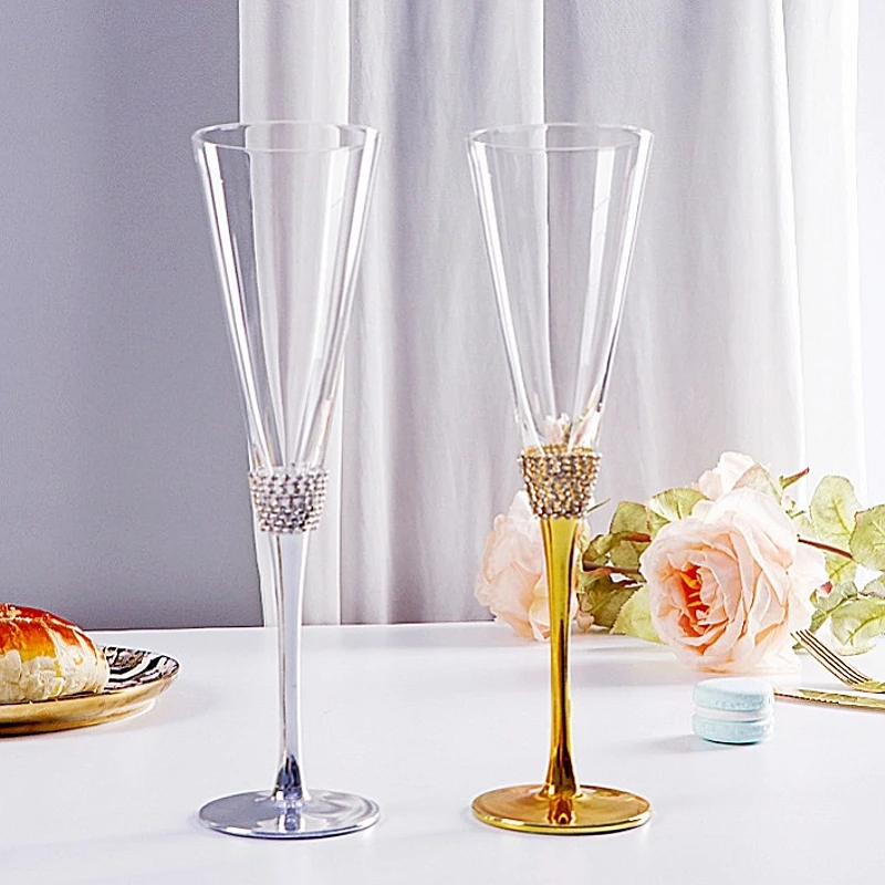 

Champagne Glasses Creative Diamond-encrusted Crystal Glass Gobles Home Cocktail Glasses Wedding Banquet Gold Barware