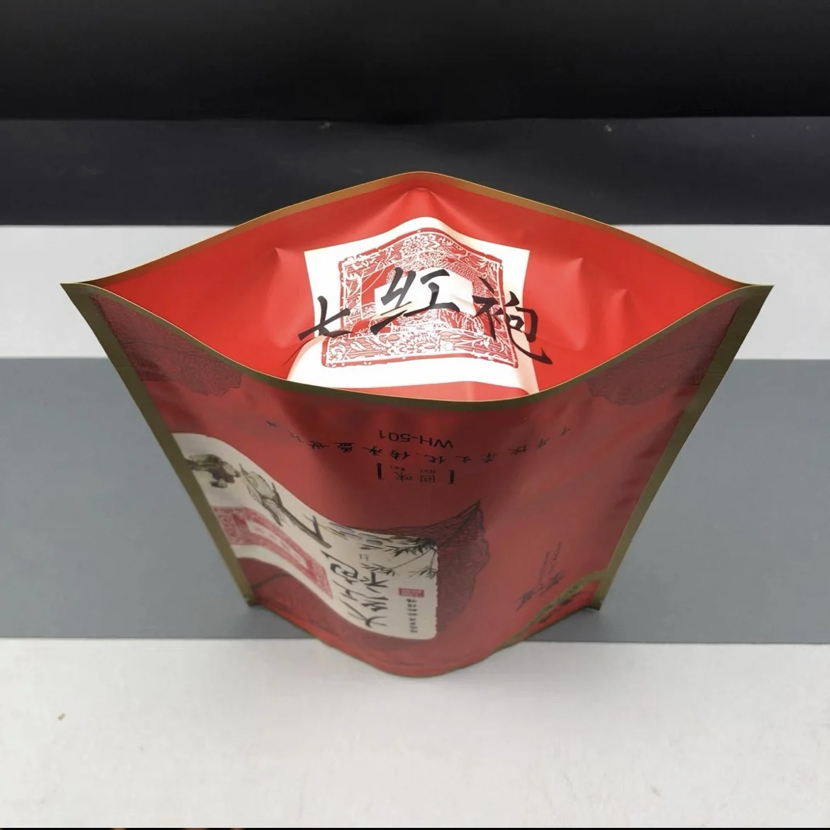 Cost-effective Dahongpao 250g/500g sealed bag Puertea aluminum foil bag black/green/Olong Tieguanyin  zipper