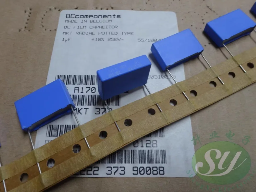 

MKT373 1.0uf/250v 1u0 1uf 105 New film capacitor 22MM