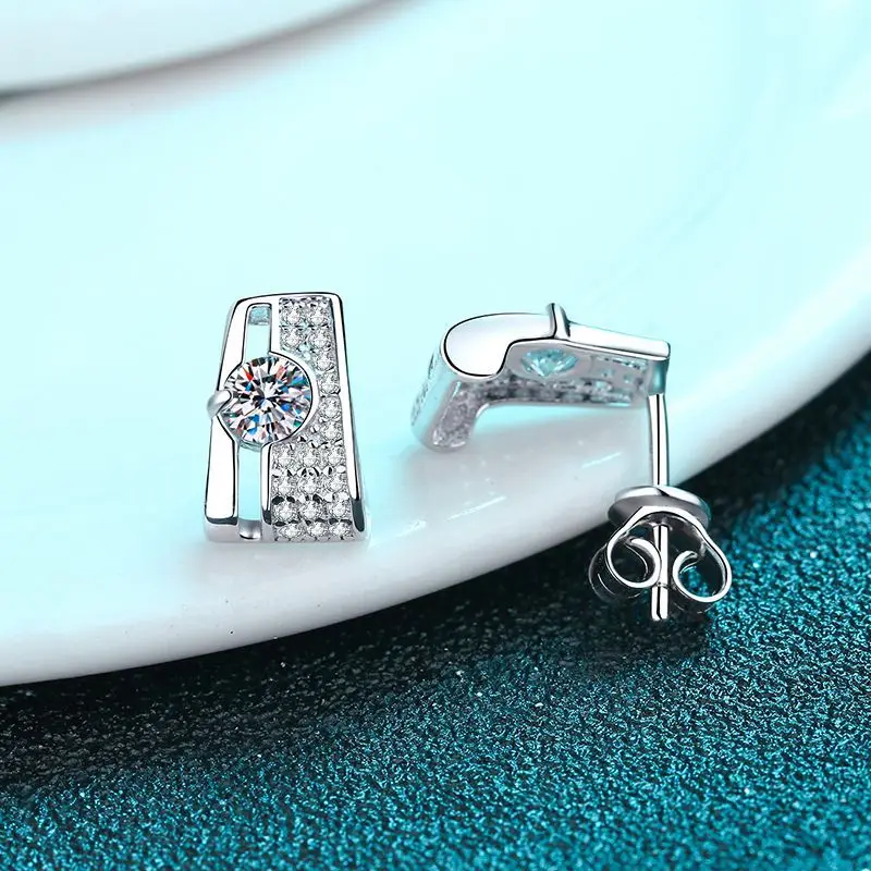 Elegant PT950 Platinum 0.6-carat Uniquely Shaped Rectangular Earrings, Stylish Prong-set Moissanite Studs