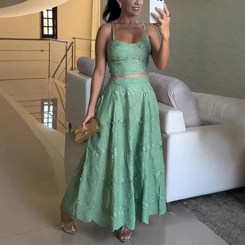 

Женские комплекты из двух предметов, сексуальный камзол с открытыми плечами + элегантные плиссированные длинные юбки, летняя женская пляжная одежда для отдыха, женские шикарные наряды