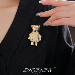 DREJEW Personality Teddy Bear Brooches for Women Inlaid Rhinestone Vintage Fashion Metal pins Light Luxury Men Jewelry Gifts