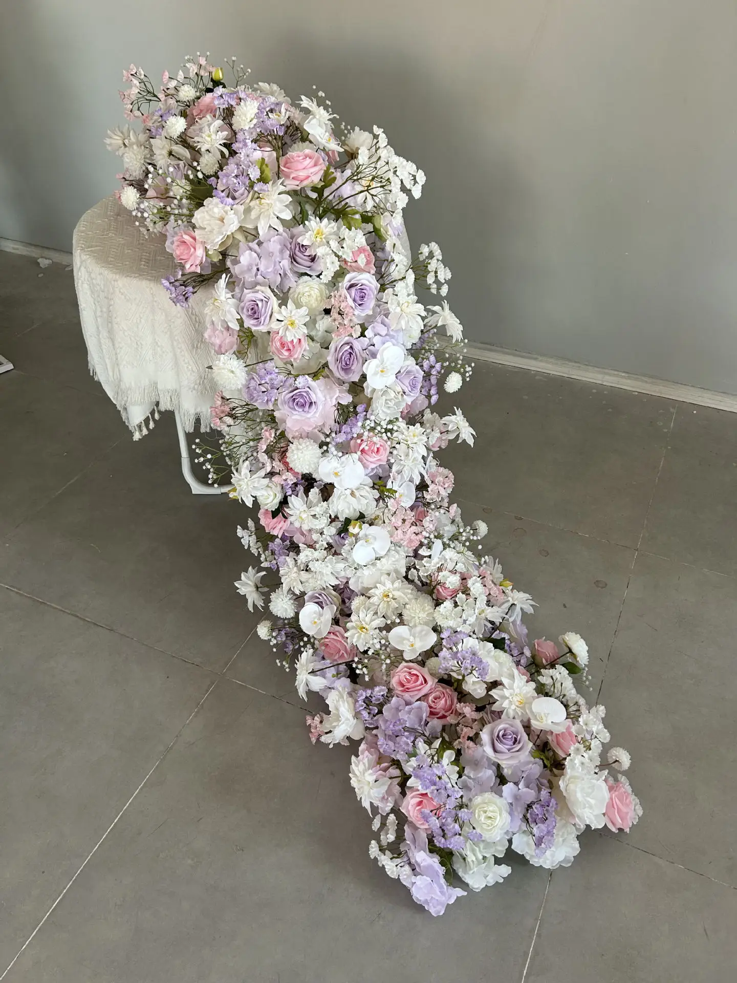 Großhandel 30-80CM Weiße, Rosa, Lila Künstliche Blumenkugel Blumenreihe Hochzeitsbogen Hintergrund Tischdekoration Event-Dekor – Detail 4