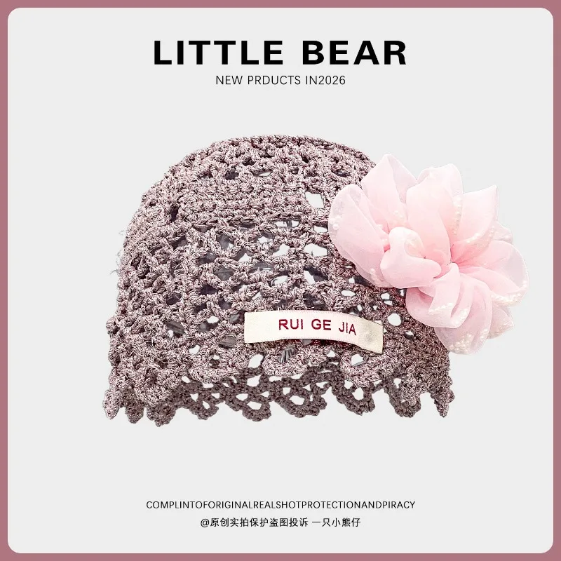 

French Elegant 3D Flower Design Hollow Pullover Hats for Women Spring and Summer Travel Breathable Versatile Atmosphere Beanies