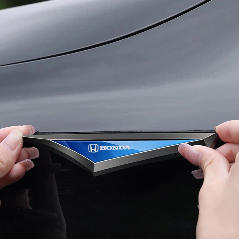 

Для Honda Civic Accord Odyssey Inspire CRV Vezel Fit 2 шт. металлический логотип автомобиля, значок на крыло, боковая наклейка, наклейка на бампер багажника, полоски