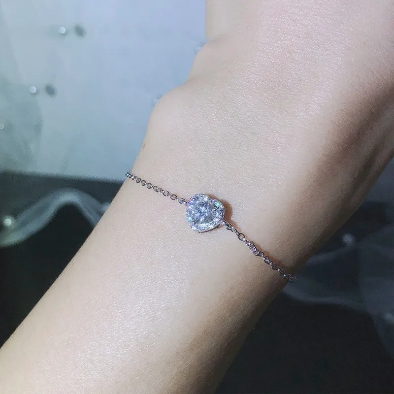Elegant Heart-Shaped Electroplated Copper Bracelet Inspired by Japanese Korean Aesthetics Perfect for Travel Memories and Daily