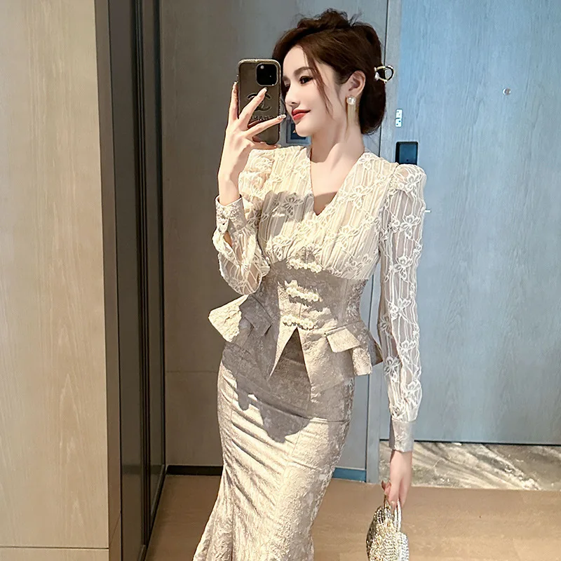 2025 Autumn New V-neck Ruffle Lace Top High Waist Bag Hip Skirt Two Piece Set for Women
