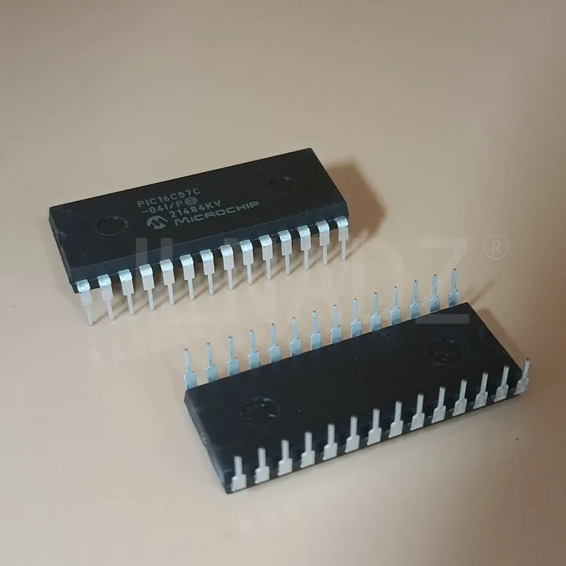 Brand new original PIC16C57C-04I/P PIC16C57C-04 DIP-28 Microcontroller Integrated circuit Electronic Component