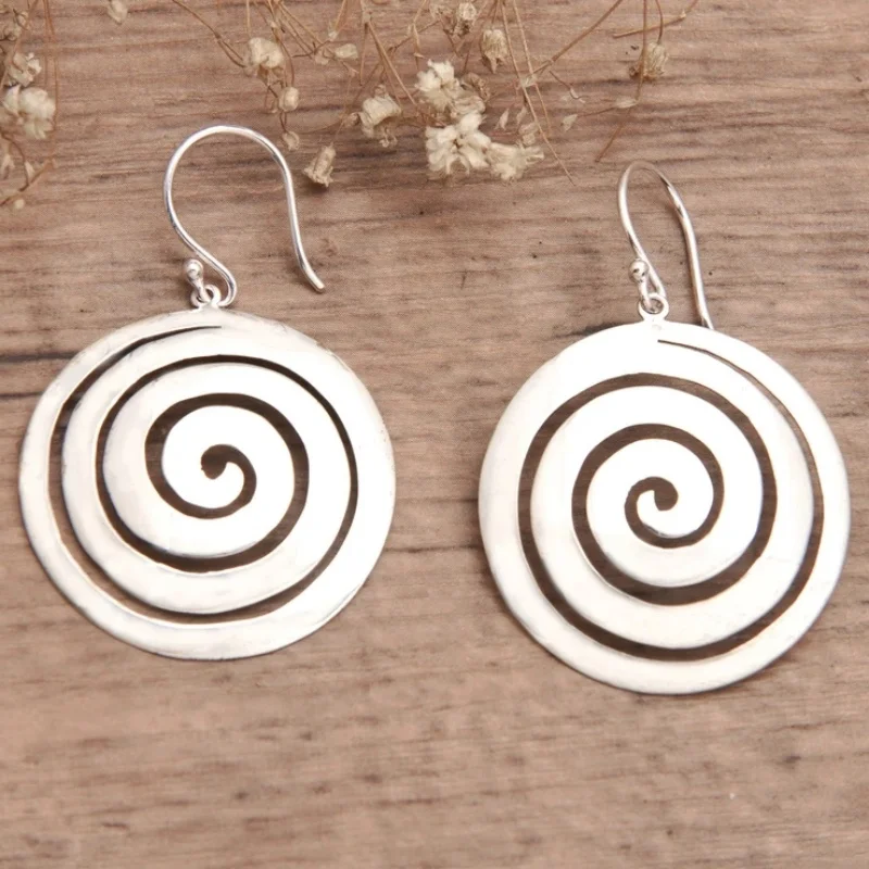 Ladies' Bohemian Style Hanging Earrings With Vintage Hammer Pattern Spiral Circle Silver Plated Earrings Fashion Accessory