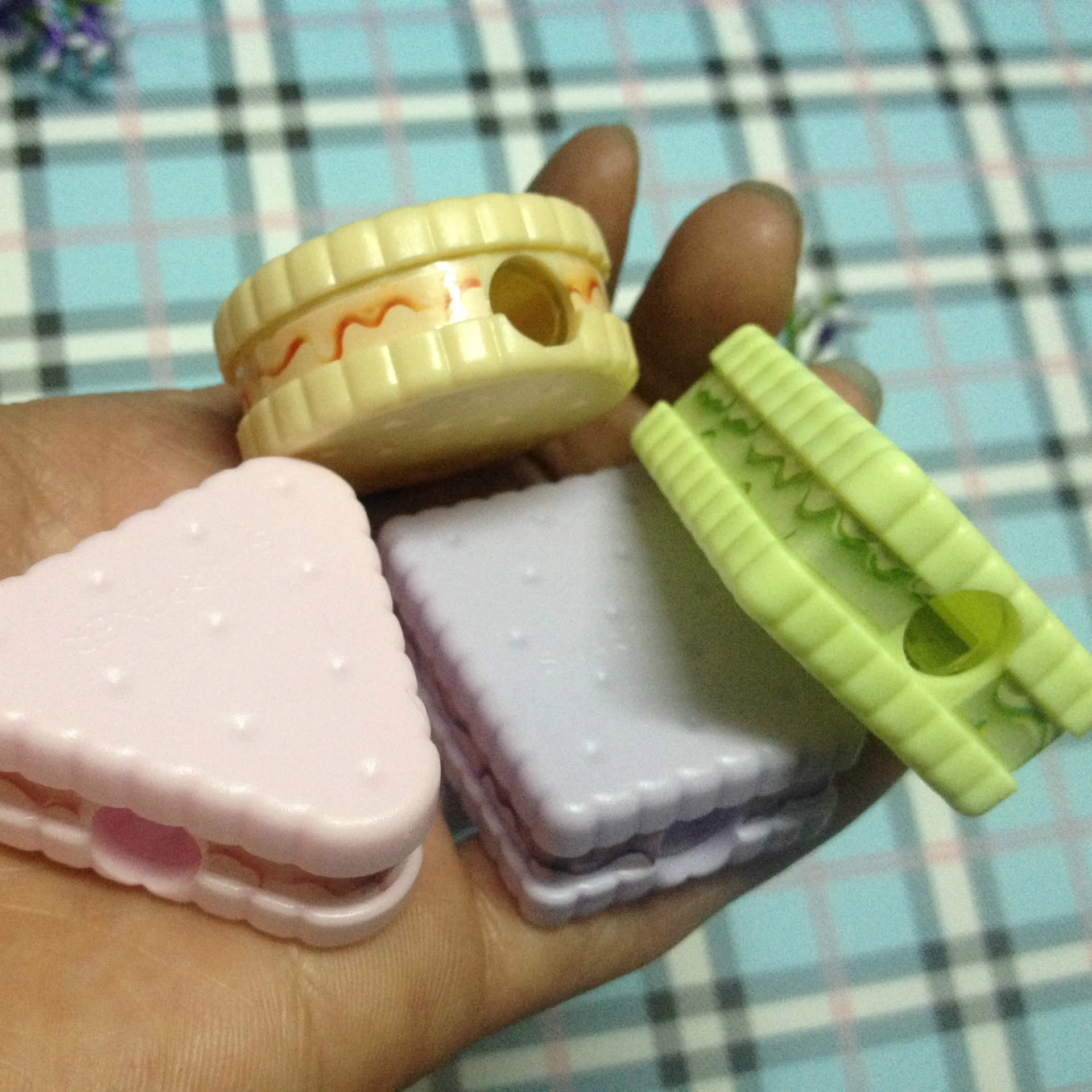Cartoon Cookie Shape Pencil Sharpener, Mini Small Pencil Cutter, Creative Stationery For Children And Students