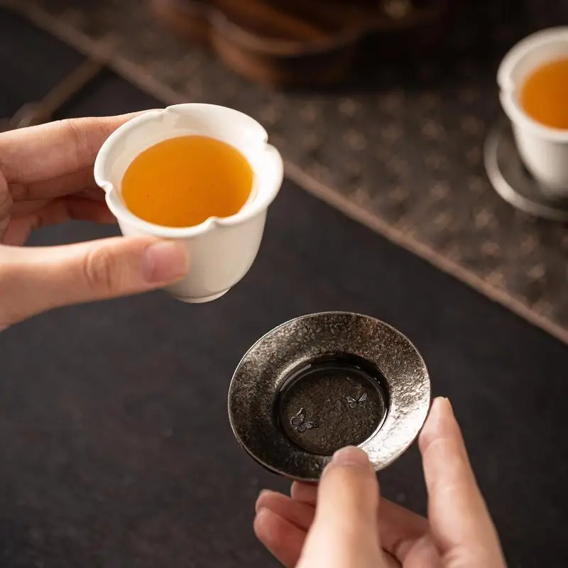 Zen-Stil Antike Legierung Messing Teetassenuntersetzer Lotusblume Runde Teeteller Hitzebeständiger Tassenhalter – Detail 2