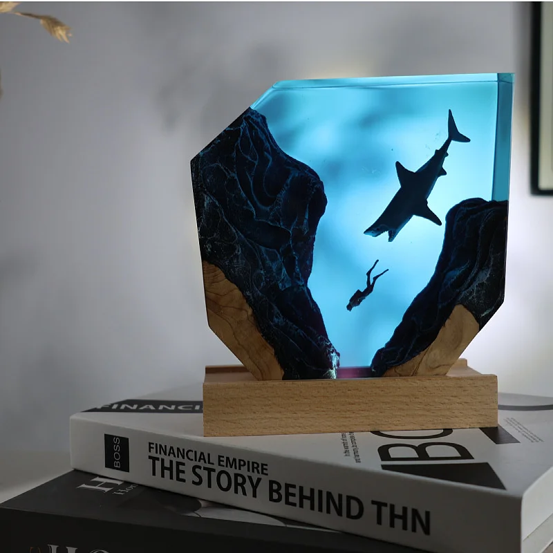 New Fashionable Minimalist Style Solid Wood Epoxy Resin Handicraft Shark Diver Desktop Ornament Luminous Base Home Decoration