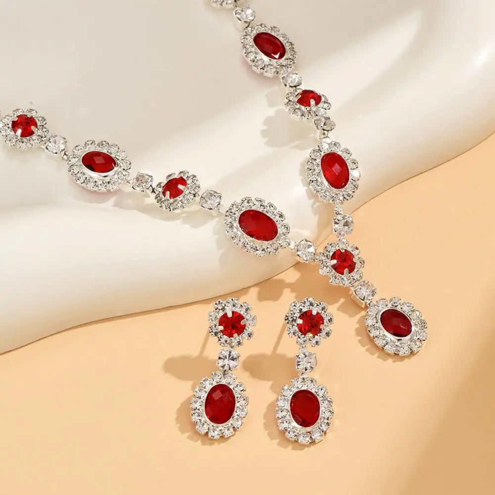 مجموعة مجوهرات حجر الراين لامعة حجر الراين مجوهرات الزفاف قلادة طقم من الحلقان مجوهرات حجر الراين الرجعية للنساء لعيد الحب