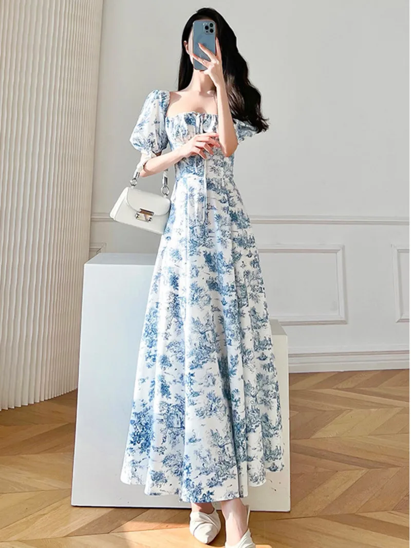 

Fashionable summer new French retro floral square neck bubble sleeve light luxury short sleeved dress seaside beach dress WX4M