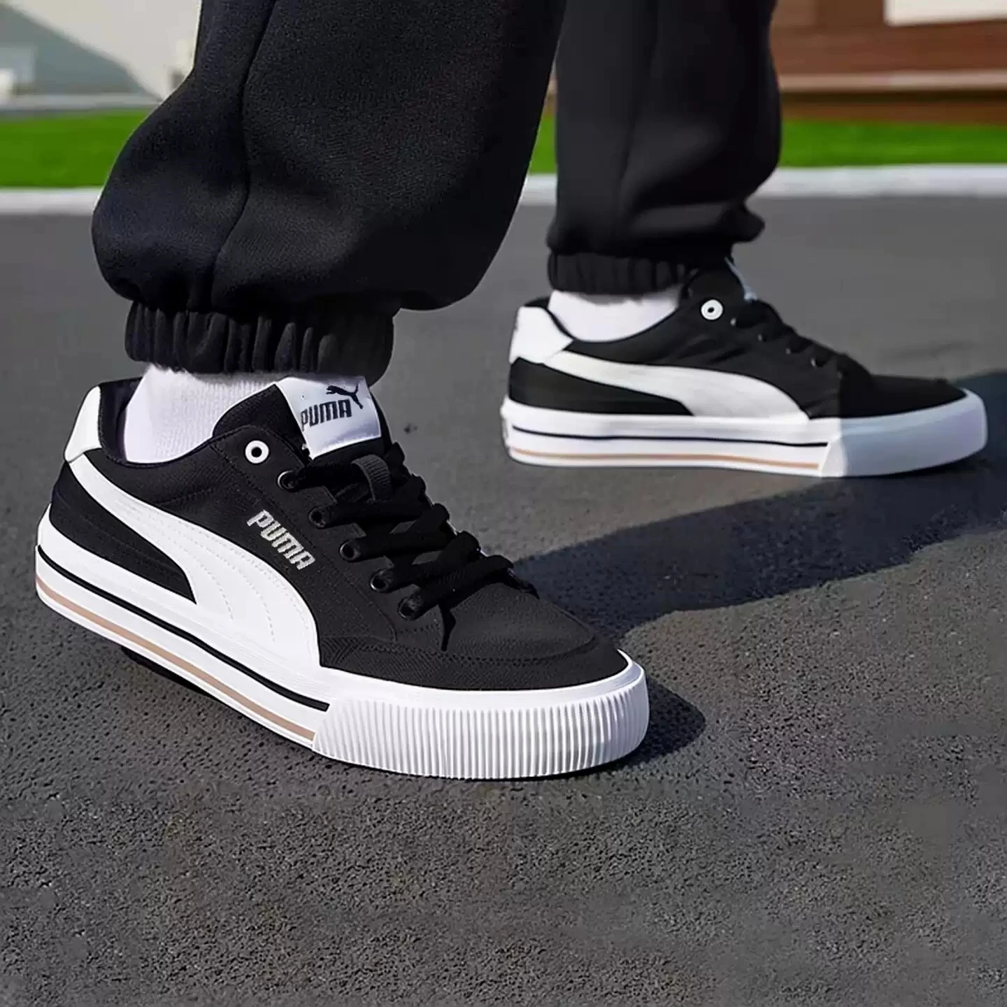 PUMA 396353-03 Classic Canvas Lifestyle Sneakers  Side Formstrip Heel Logo Flat Shoelace Lightweight Street Skate Flat Shoes