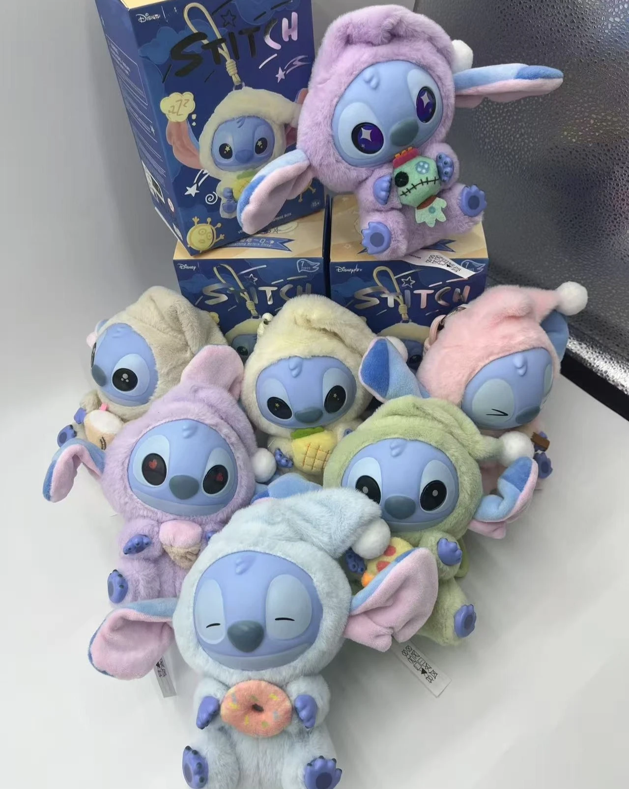 Disney Cartoon Stitch Dolls Anime Blind Box Speelgoed Lilo & Stitch Eet iets vóór de slaap Serie Speelgoed Kinderen Verjaardagscadeau