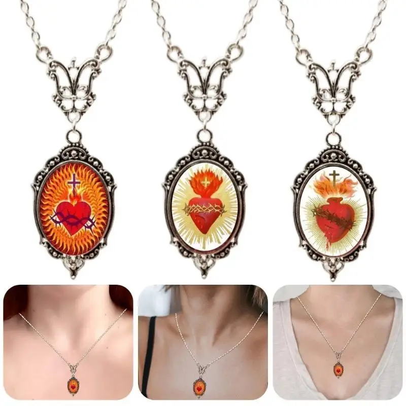 

31BB Burned Heart Necklace Elegant Stylish Embossed Oval Pendant Choker Necklace Unique Clavicle Chain Eye Catching Necklace