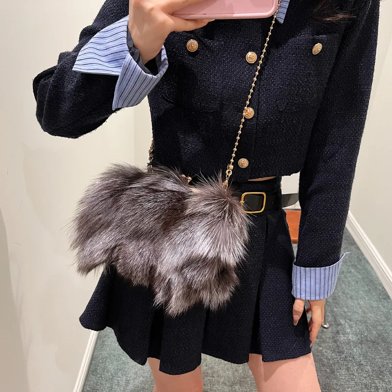 Trendy Chain Cloud Bag Women's Single Shoulder Bag Fashionable All-Match Clip Buckle Bag Fox Fur Simulation City Simple Style