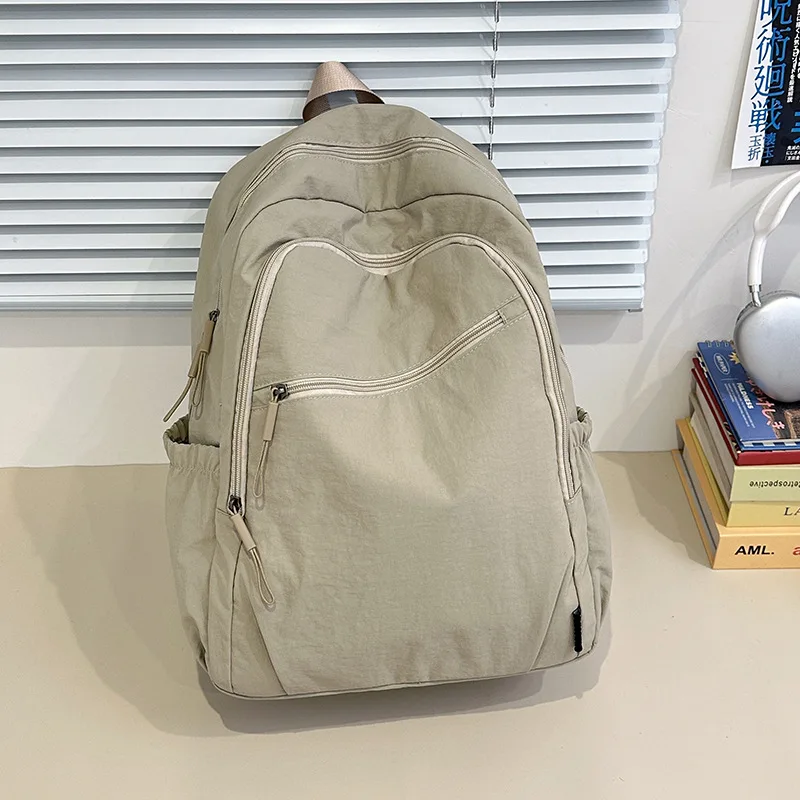 Lightweight outdoor travel backpack, minimalist large-capacity ultra-light casual bookbag, suitable for college students