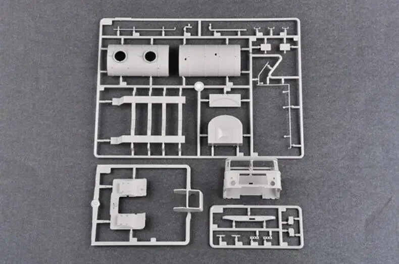 Trumpeter 1:35 01018 Camión de aceite ruso GAZ-66 - Nuevo kit de modelo de plástico para montar